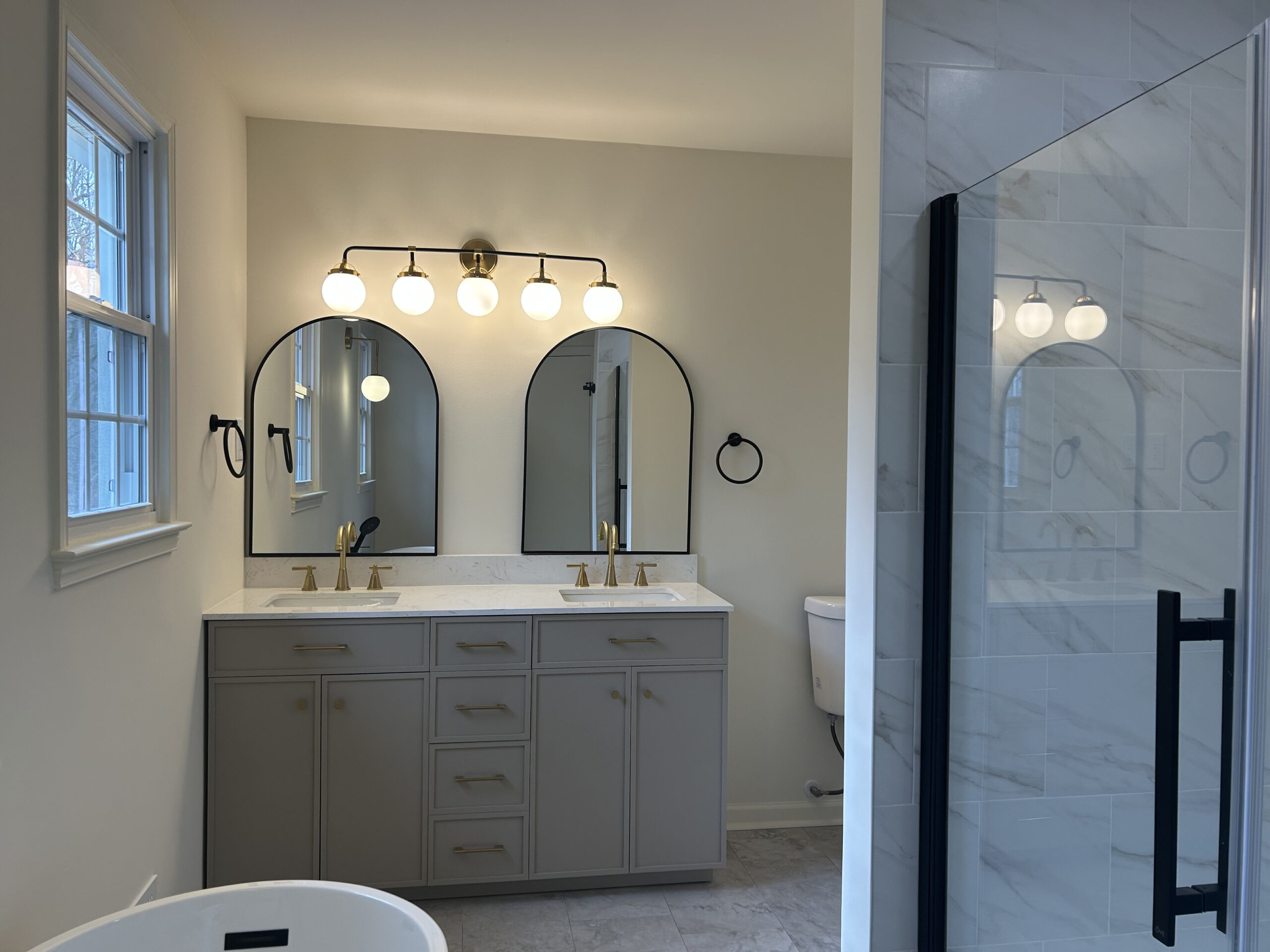 03EEC20B-B003-44D8-9593-B0E0420AD4AC